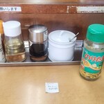 北海道ラーメン 赤レンガ - 卓上にはのりたま(^^;)))ライス無し(笑)