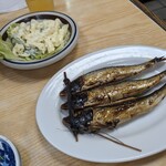 はやふね食堂 - マカロニサラダ、めざし