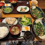 ここのつ - レバニラ標準サイズ➕唐揚げ3個定食