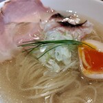 麺家 たけ田 - ゆず香る真鯛の潮ラーメンアップ