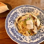 Foglia - 料理写真:鱧とキノコのアーリオ・オーリオ