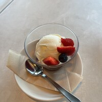 24/7 restaurant - 
