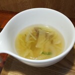 キッチン ブルー グローブ - スープも美味いなぁ