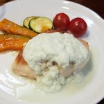 キッチン ブルー グローブ - メカジキポワレのアップ