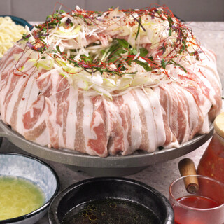 飲み放題の追加も可！沖縄名産あぐー豚のしゃぶしゃぶ