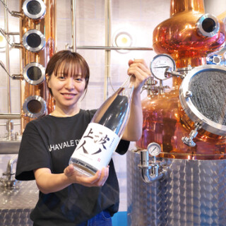 女性蒸留家が作る沖縄クラフトジン蒸留所併設