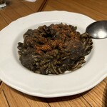 マカウダ - フジッリ　イカ墨のソース（1,600円）