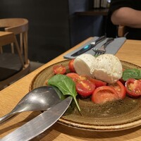 オービカ モッツァレラバー 横浜店 - 