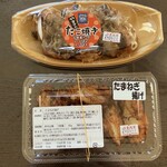 ヤマサコウショウ直売所 孝彰 - 【たこ焼き ￥400 ／ たまねぎ揚げ ￥300】今日は“お惣菜の日”だったそうで、各￥50引きでした！ラッキーです✨️