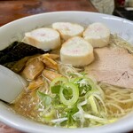 いぶき - 元祖いぶきのラーメン麩増し大盛り。