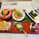 川反 日なた - ホタルイカの酢味噌、殻ごと海老、わらび、胡桃イチヂクバタートースト、生麩田楽、バイ貝、これ前菜ですよ。