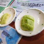 いずみ食堂 - メロンの漬け物 ※サービス