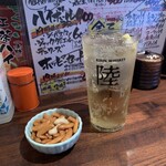 立ち飲み 竜馬 - お通し　ハイボール