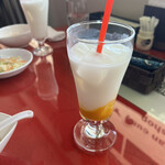 ニュータージマハール - マンゴーラッシー