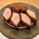 紀尾井町 とんかつ・洋食ひとみ - とんかつ概念を変えたロースかつ！