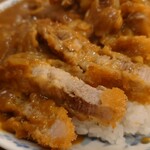 東園 - カツ断面