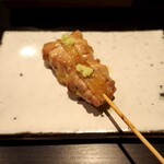 おみ乃 椿 - 高原比内地鶏 もも肉のだきみ