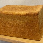 ブランジェリー ラ・フォンティヌ・ドゥ・ルルド - パン・ドゥ・ミー全粒粉