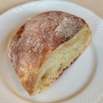 ゴーゴー キッチン - みずみずしいというパン