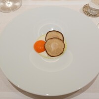 CHIUnE - 原木しいたけと卵黄、じゃがいもピューレ