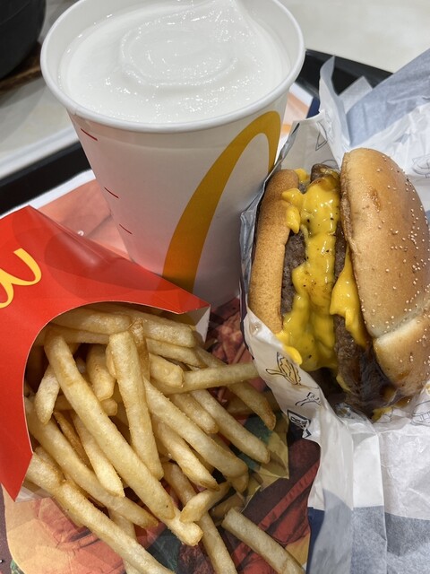 McDonald's Atsubetsu Nishiyu Ten