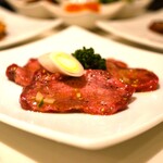 ぴょんぴょん舎 - 上タン塩