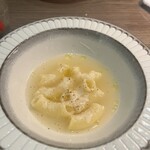 RACINES Boulangerie & Bistro - 