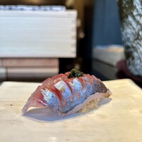 鮨m - 