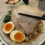 Menpeki Ginger Noodles - 特製生姜醤油ラーメン
