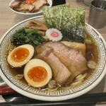 Menpeki Ginger Noodles - 特製生姜醤油ラーメン