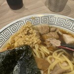 Menpeki Ginger Noodles - 特製生姜醤油ラーメン