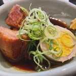 酒場 キムトノム - らふてー（豚の角煮）ミニ