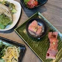 近江うし焼肉 にくTATSU 日本橋室町店 - 