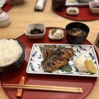 伊豆の旬 やんも 南青山店 - 塩サバ定食
