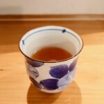 お料理ひろせ - 夏でも熱々の旨いお茶。