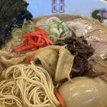 らぁめん ソメイヨシ乃 - MAX豚骨醤油博多麺＋紅生姜