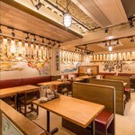 肉汁餃子のダンダダン - 内観写真: