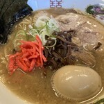 らぁめん ソメイヨシ乃 - MAX豚骨醤油博多麺＋紅生姜