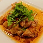 トラットリア ガバチョ - チキンの焦がしバターソース