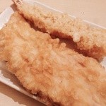 つるまる饂飩 - エビ天150円とささみ天 120円