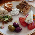 Zola + Bar Zola - 料理写真:前菜、取皿で盛り合わせにしてみました