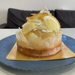 パティスリー リョーコ - グレープフルーツとホワイトチョコレートのタルト