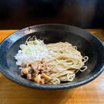 自家製麺 TANGO - 和え玉(塩鶏油)今日は半分で80g