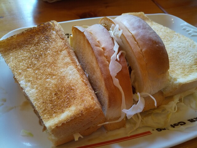 Komeda Coffee Ten Minami Settsu Eki Minami Ten