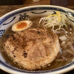 下品なぐらいダシのうまいラーメン屋 - 