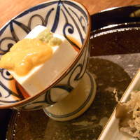 味処 季布や - 前菜　ごま豆腐雲丹のせ