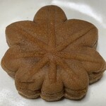 廣島香月 - 噂通り、ちゃんと紅葉の形をしています♪