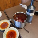 かじ村 - 辣油とタレ