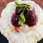 こひる庵 - 鮮やかなアメリカンチェリーソースが食欲そそる♡