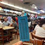 KATZ'S DELICATESSEN - 